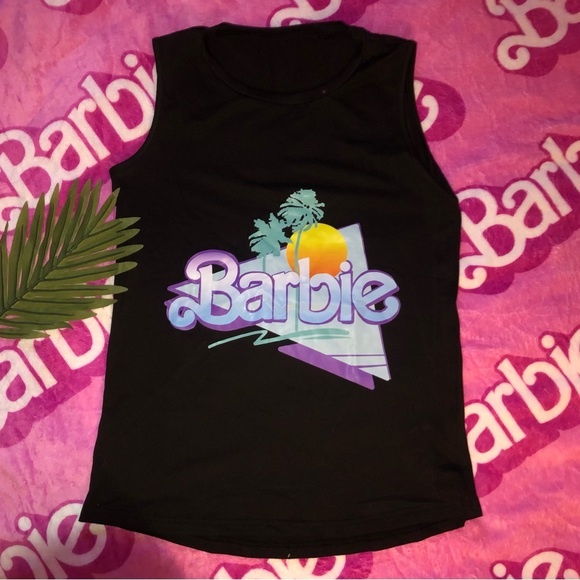 Barbie graphic tee - Picture 5 of 9